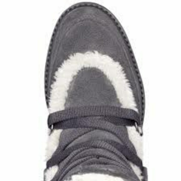 Sold out! Tim Women's Kenniston Tall Mukluk Boots - Picture 2 of 3